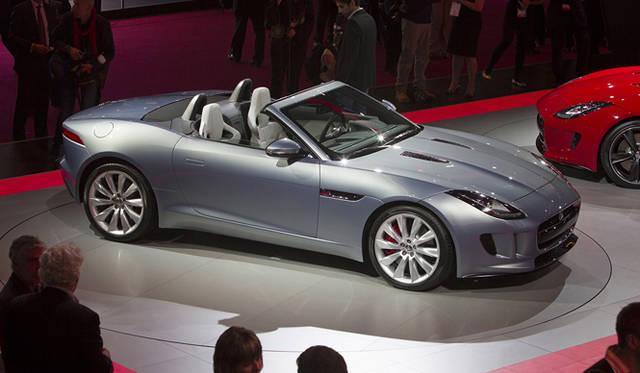 <strong>Jaguar F-Type｜ジャガー Fタイプ</strong>