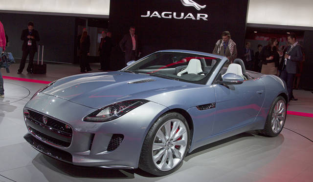 <strong>Jaguar F-Type｜ジャガー Fタイプ</strong>