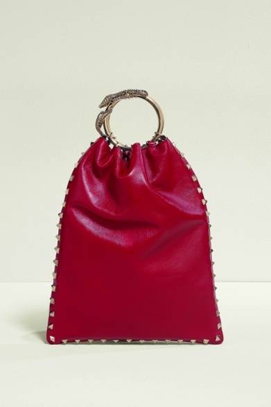 <strong>VALENTINO｜ヴァレンティノ</strong>　メゾン誕生50周年記念カプセルコレクション　ホーボーバッグ 23万1000円