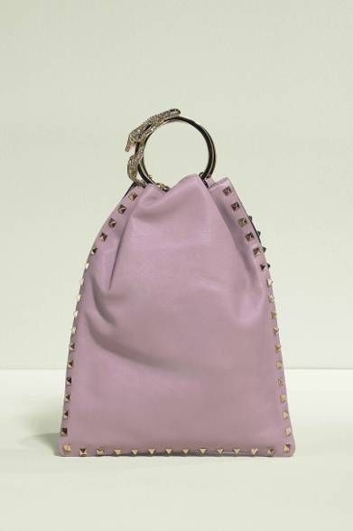 <strong>VALENTINO｜ヴァレンティノ</strong>　メゾン誕生50周年記念カプセルコレクション　ホーボーバッグ 23万1000円