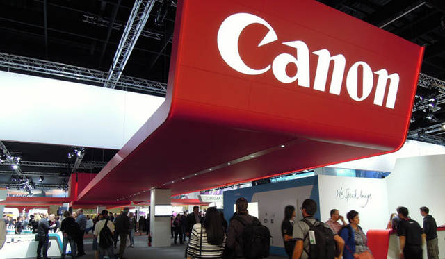 <strong>フォトキナ2012</strong>　ビデオカメラまで幅広い展示のキヤノンブース