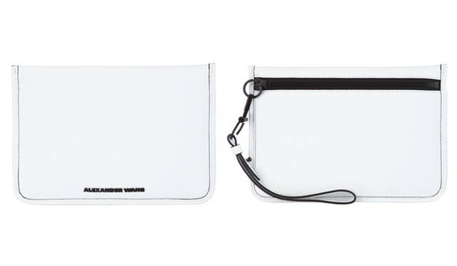 <strong>ALEXANDER WANG│アレキサンダー ワン</strong>　PRISMA pochette white soft pebble lamb (ステージ限定） 2万6250円