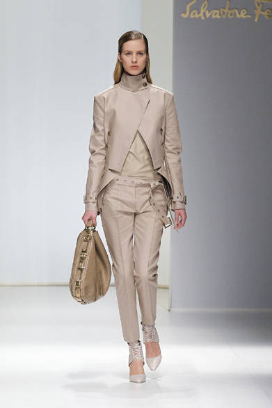 　2013年春夏コレクション