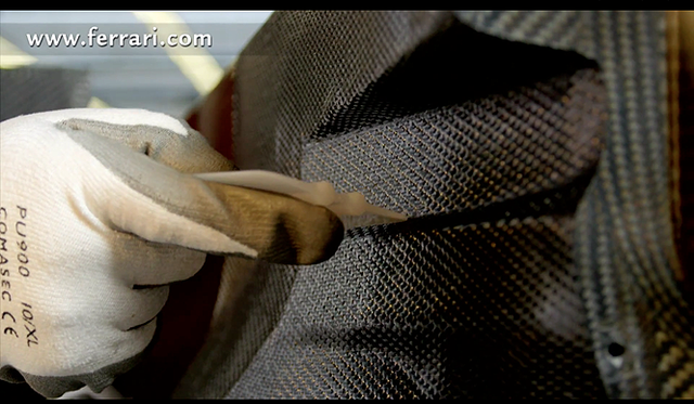 <strong>Ferrari Carbon Composite Chassis｜フェラーリ カーボンコンポジットシャシー</strong>