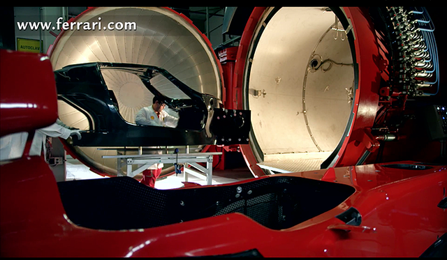 <strong>Ferrari Carbon Composite Chassis｜フェラーリ カーボンコンポジットシャシー</strong>