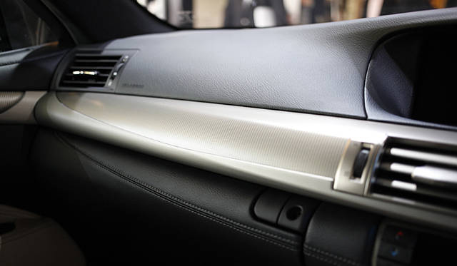 <strong>Lexus LS600h｜レクサス LS600h</strong>