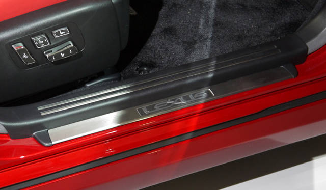 <strong>Lexus LS460｜レクサス LS460</strong>