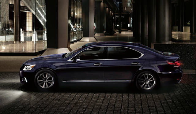 <strong>Lexus LS 600hL EXECUTIVE package｜レクサス LS 600hL エクゼクティブ パッケージ</strong>