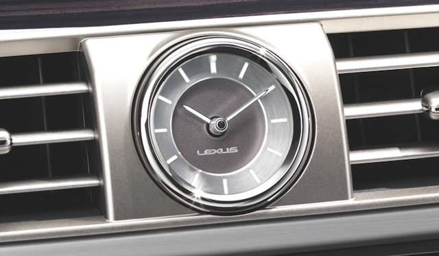 <strong>Lexus LS｜レクサス LS</strong>