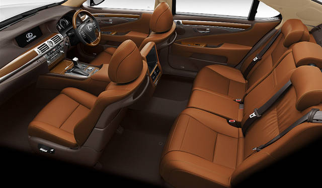 <strong>Lexus LS｜レクサス LS</strong>