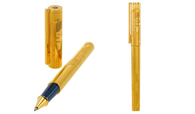 <strong>S.T. Dupont｜エス・テー・デュポン</strong>　「Sleeping Mermaid collection」　左／プレミアム・コレクション ローラーボールペン 21万円（世界限定1,111ピース）、右／プレミアム・コレクション 万年筆 23万1000円（世界限定1,111ピース）