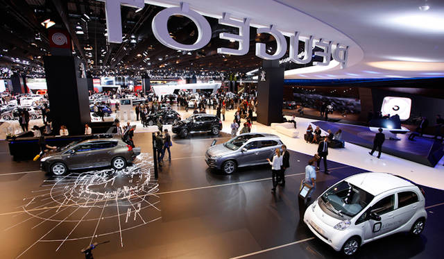 　<br />プジョーブース