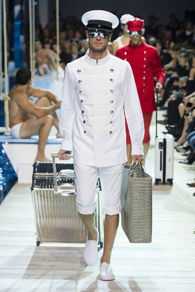 　2013年春夏コレクション　© MONCLER