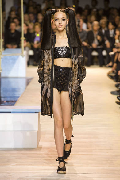 　2013年春夏コレクション　© MONCLER