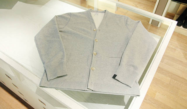 <strong>LOOPWHEELER｜ループウィラー</strong> 2回目のサンプル。特に袖、裾のリブ幅が短くなり、腰ポケットは左のみに変更