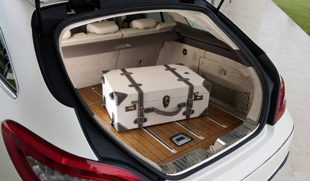12C640_015 <strong>Mercedes-Benz CLS Shooting Brake|メルセデス・ベンツ CLS シューティングブレーク</strong>