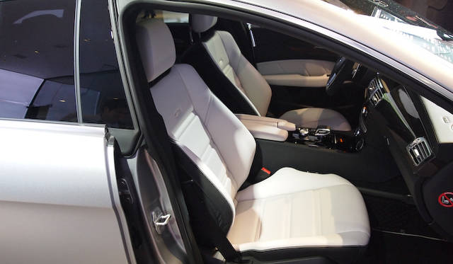 CLS_ShootingBrake_2_40 <strong>Mercedes-Benz CLS Shooting Brake|メルセデス・ベンツ CLS シューティングブレーク</strong>