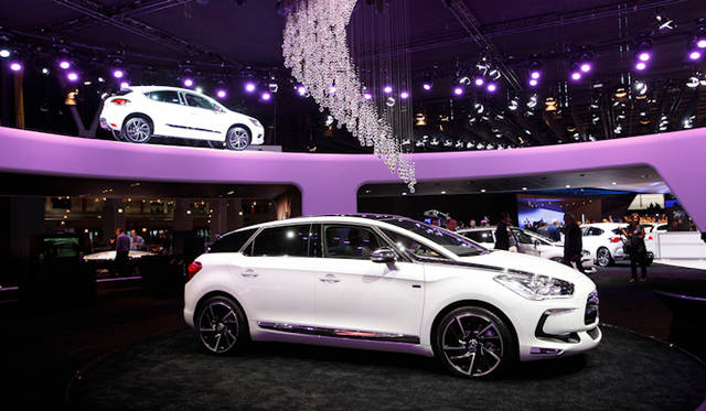 <strong>Citroen DS5 Hybrid4｜シトロエン DS5 ハイブリッド4</strong>