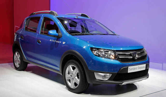 <strong>DACIA Sandero Stepway｜ダチア サンデロ ステップウェイ</strong>