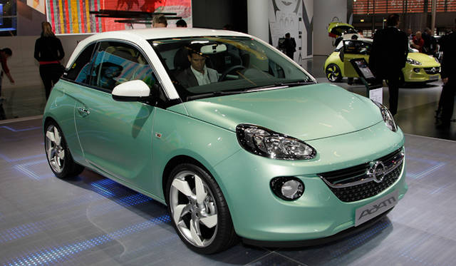 <strong>Opel Adam｜オペル アダム</strong>
