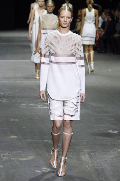 　2013年春夏コレクション