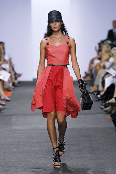 　2013年春夏コレクション