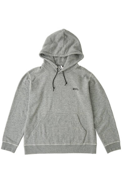 　「MHL. COMMUNITY MART」　MHL.×URBAN RESEARCH パーカ 1万8900円（URBAN RESEARCHの限られた店舗とMartの限定販売）