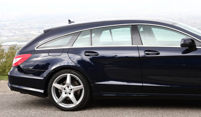 <strong>Mecedes-Benz CLS 500 BliueEFFICIENCY Shooting Brake｜<br />メルセデス・ベンツ CLS 500 ブルーエフィシェンシー シューティイングブレーク</strong>