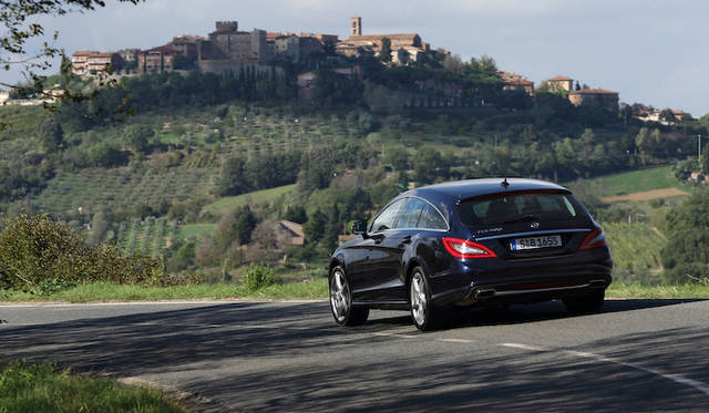 <strong>Mecedes-Benz CLS 500 BliueEFFICIENCY Shooting Brake｜<br />メルセデス・ベンツ CLS 500 ブルーエフィシェンシー シューティイングブレーク</strong>