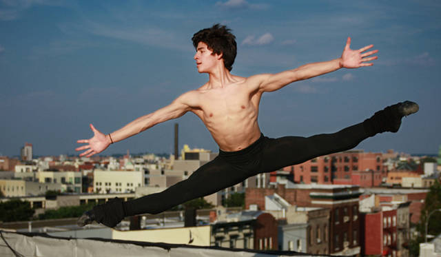 <strong>MOVIE│ドキュメンタリー『ファースト・ポジション 夢に向かって踊れ！』</strong>