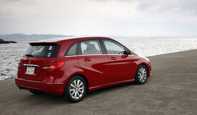 <strong>Mercedes-Benz B180 BlueEFFICIENCY｜メルセデス・ベンツ B180 ブルーエフィシェンシー</strong>