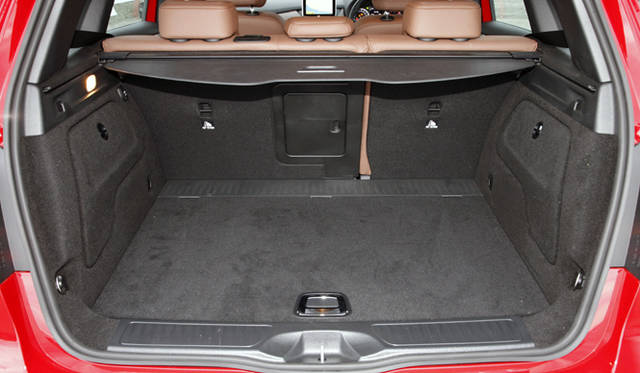 <strong>Mercedes-Benz B180 BlueEFFICIENCY｜メルセデス・ベンツ B180 ブルーエフィシェンシー</strong>