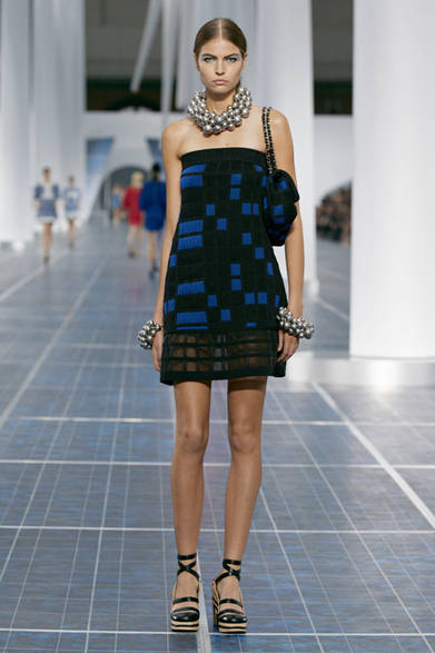 　2013年春夏コレクション　© CHANEL