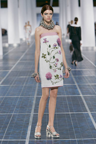 　2013年春夏コレクション　© CHANEL