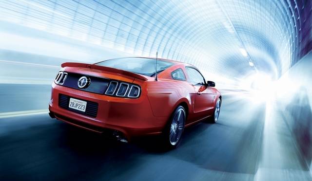 <strong>Ford Mustang V6 Coupe│フォード・マスタング V6クーペ</strong>