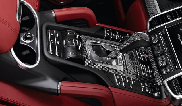 <strong>Porsche Cayenne Turbo S｜ポルシェ カイエン ターボS</strong>