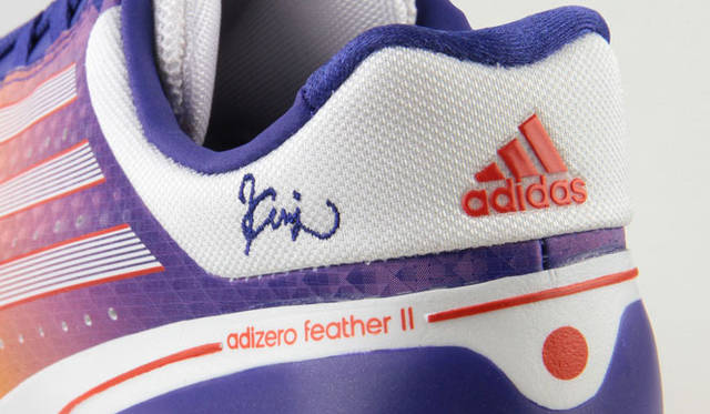 　「adizero feather II AC」　日の丸と錦織選手のサイン入り