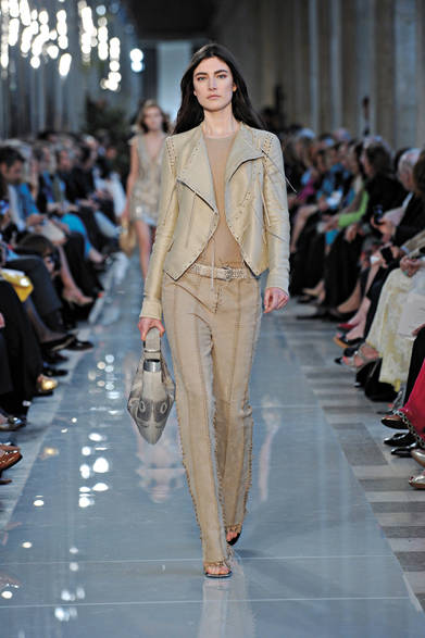 　2013年春夏プレコレクション