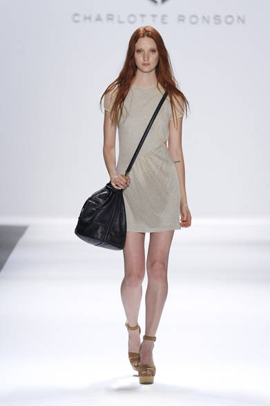 　2013年春夏コレクション　