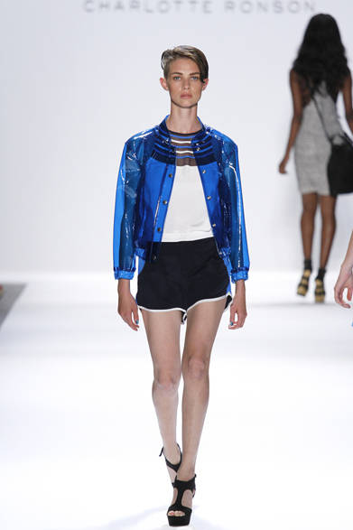 　2013年春夏コレクション　