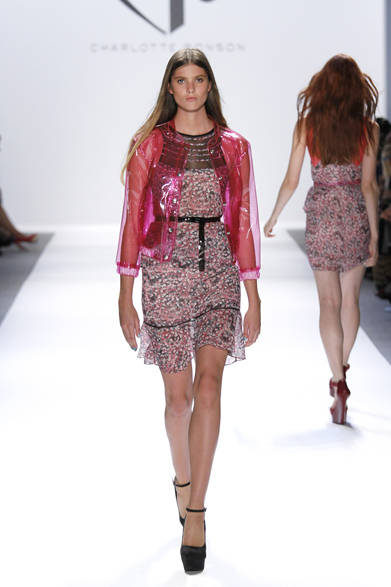 　2013年春夏コレクション　