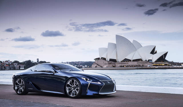 <strong>Lexus LF-LC Blue｜レクサス LF-LC ブルー</strong>