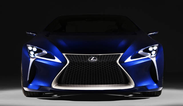 <strong>Lexus LF-LC Blue｜レクサス LF-LC ブルー</strong>