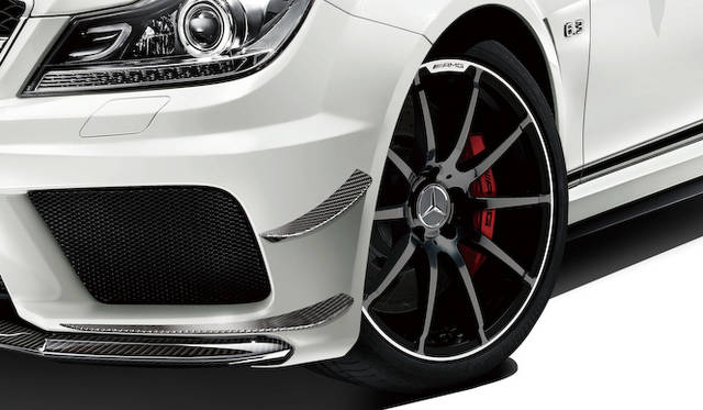 <strong>メルセデス・ベンツC63 AMGクーペ ブラックシリーズ パフォーマンススタジオ エディション｜Mercedes-Benz C63AMG Coupe Black Series Performance Studio Edition</strong>