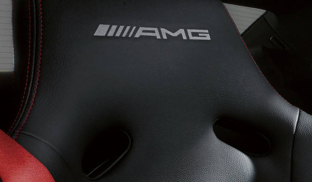 <strong>メルセデス・ベンツC63 AMGクーペ ブラックシリーズ パフォーマンススタジオ エディション｜Mercedes-Benz C63AMG Coupe Black Series Performance Studio Edition</strong>