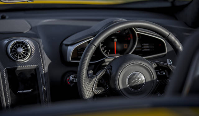 <strong>McLaren MP4-12C Spider｜マクラーレン MP4-12C スパイダー</strong>