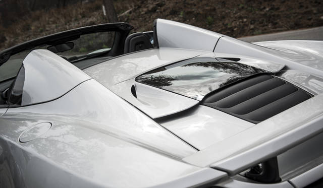 <strong>McLaren MP4-12C Spider｜マクラーレン MP4-12C スパイダー</strong>