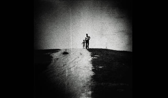 <strong>ART｜特別対談　椎名誠×操上和美</strong>　シリーズ〈陽と骨〉より　1974年