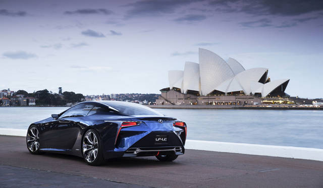<strong>Lexus LF-LC Blue｜レクサス LF-LC ブルー</strong>