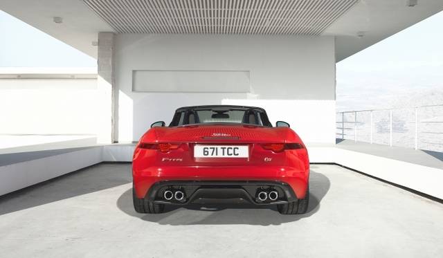 <strong>Jaguar F-TYPE｜ジャガー Fタイプ</strong>